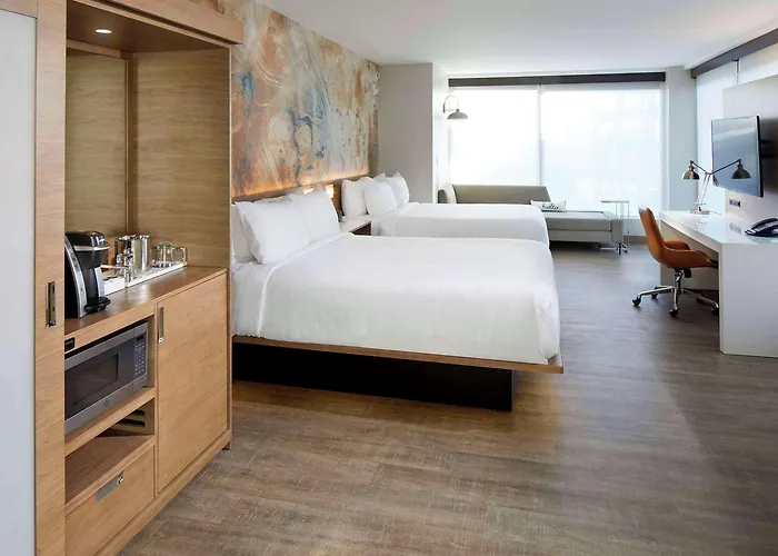 Cambria Phoenix - Fashion Center Hotel Chandler