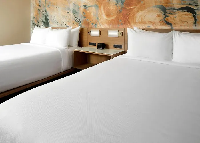 Hotel Cambria Phoenix - Fashion Center 4*