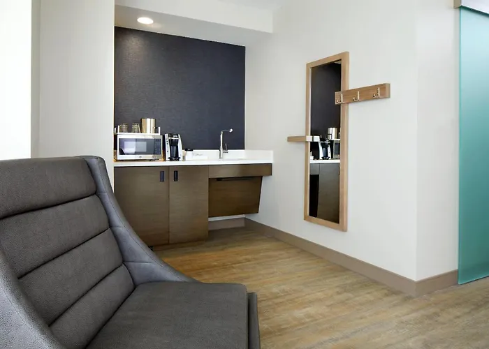 Hotel Cambria Phoenix - Fashion Center 4*