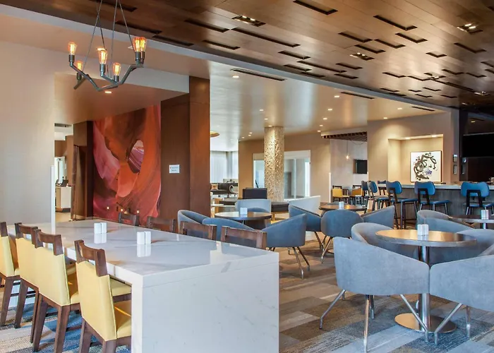 Cambria Phoenix - Fashion Center Hotel Chandler