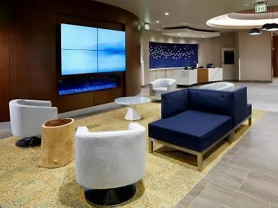 Cambria Phoenix - Fashion Center Hotel